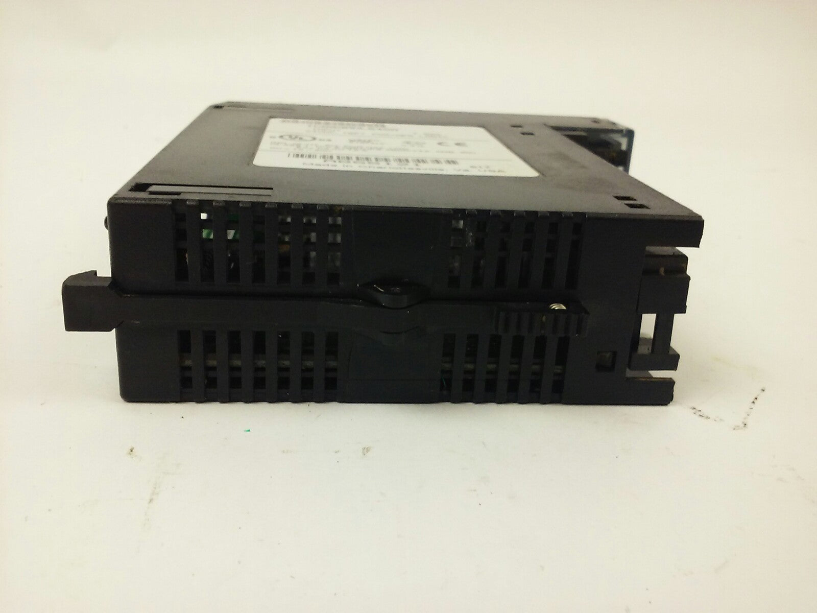 GE FANUC IC693MDL645G INPUT MODULE 24VDC 16PT POS/NEG 7.5mA, USED MISSING COVER2