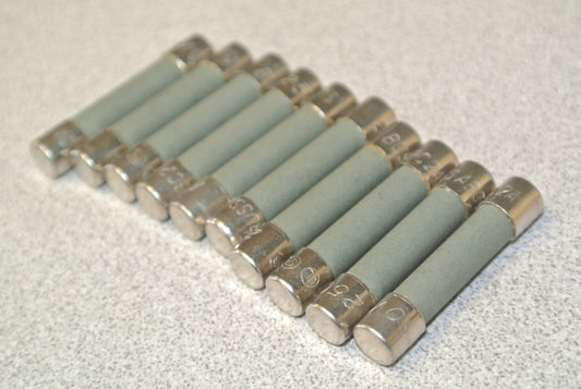 LOT of 10 / BUSS BK/ABC-2 MINIATURE CERAMIC TUBE FUSE / 250VAC / 2A NEW SURPLUS0