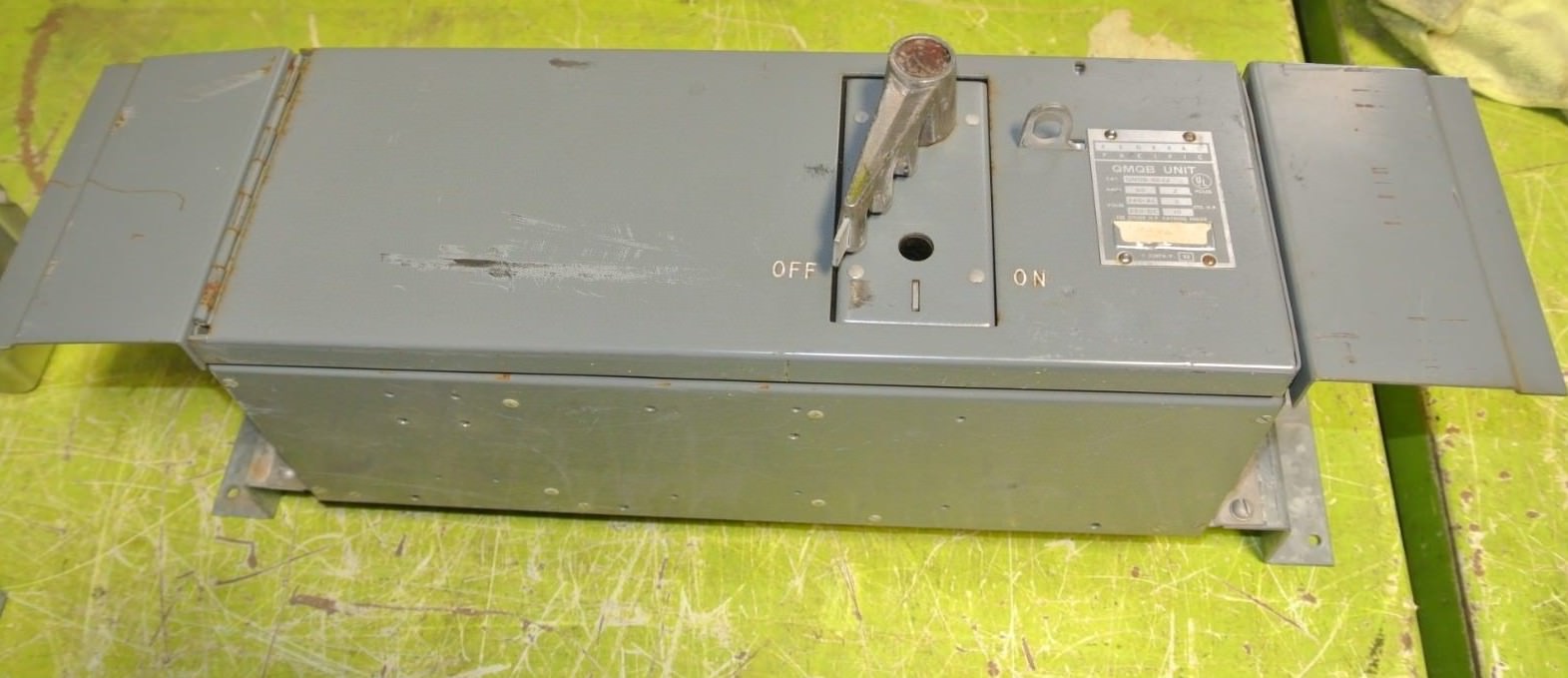 FEDERAL PACIFIC QMQB-6022  TWIN PANELBOARD SWITCH - 240VAC, 60A, 2-POLE, 3HP0