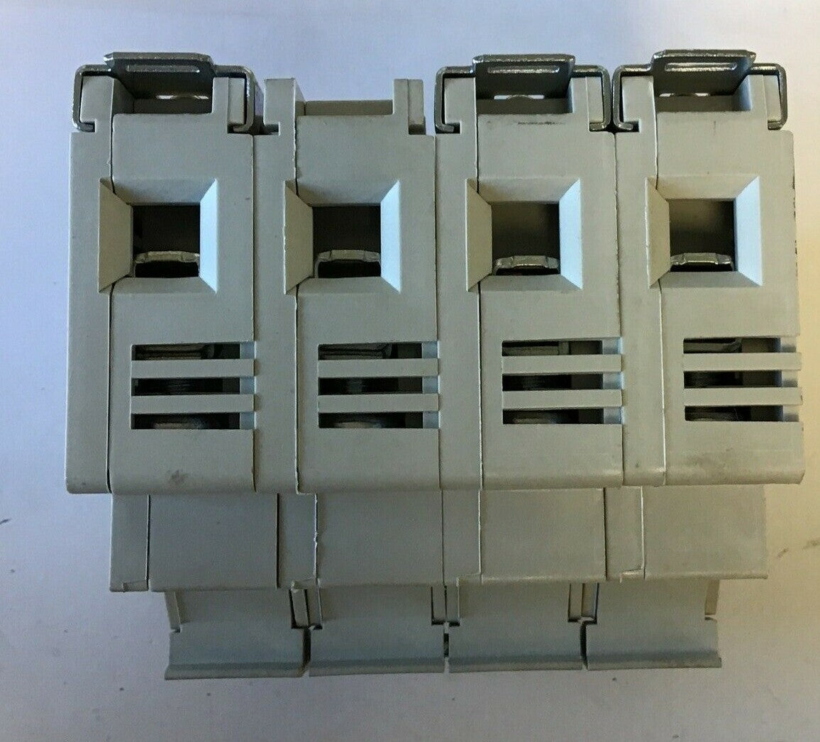 ITC VLC10 FUSE HOLDER LR 106309 600VAC 30A 1P ***LOTOF4**8