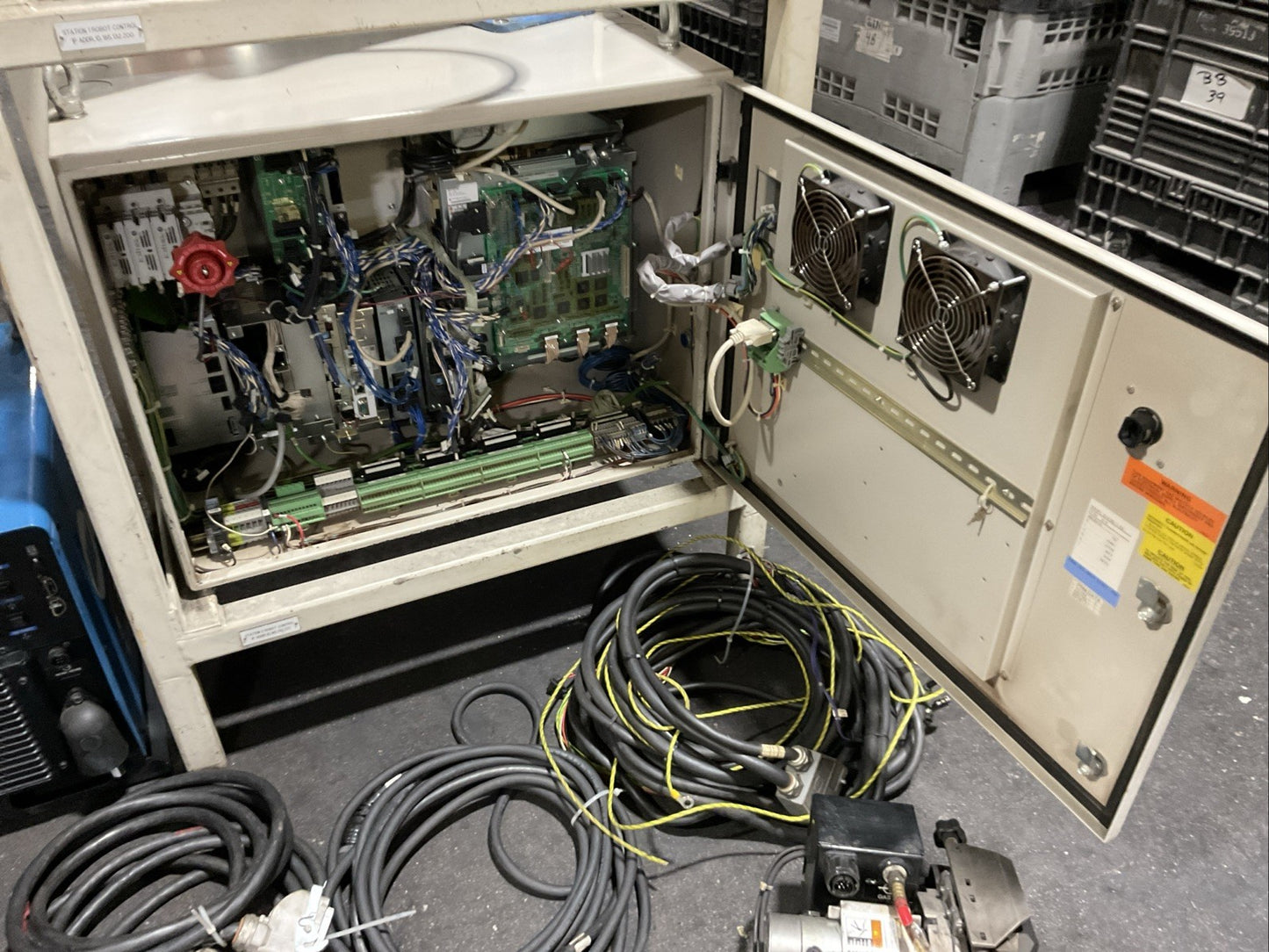 YASKAWA YR-MH00005-E10 WELDING DX100/MH5 TYPE ERDR-MH00005-B32 3PH 480V 50/60HZ17