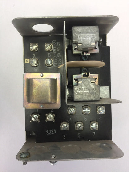 HONEYWELL R182C 1051 SWITCHING RELAY 120V 50-60CY TYPE R182B & C 44.4AMP5