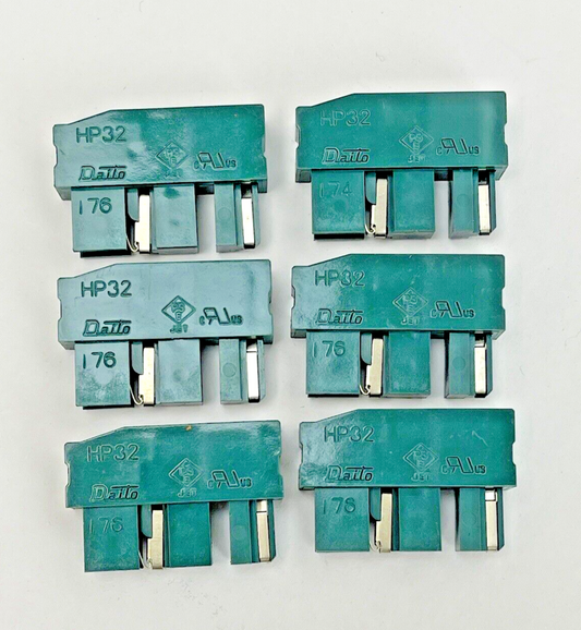 DAITO **LOT OF 6** - HP32 - FUSES - 3.2 A/ 250 V - NEW0