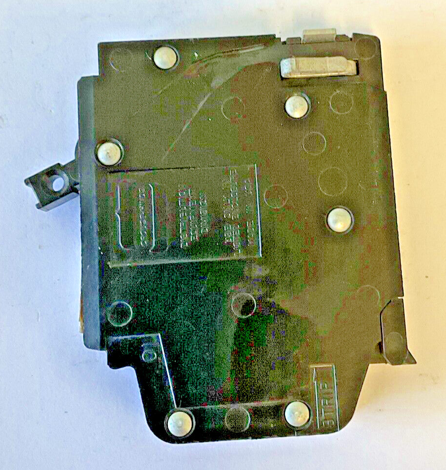 CROUSE-HINDS MH130-R CIRCUIT BREAKER 1POLE MH/MM 120/240VAC***LOTOF2***3