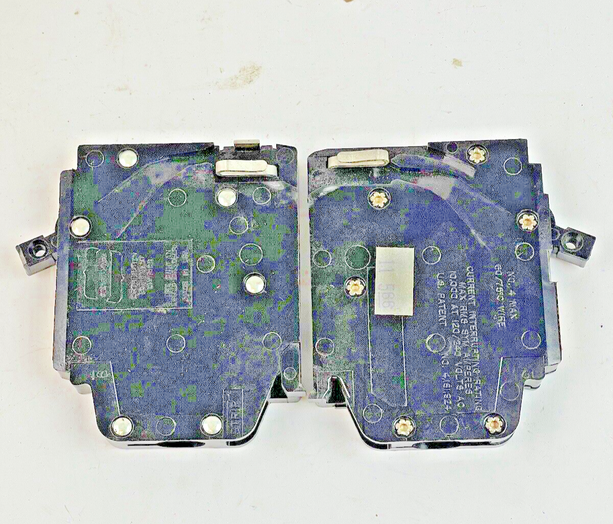 CROUSE-HINDS *BOX OF 10 PAIRS* - MH15 - 1 POLE, 15 A, 240 VAC CIRCUIT BREAKER3