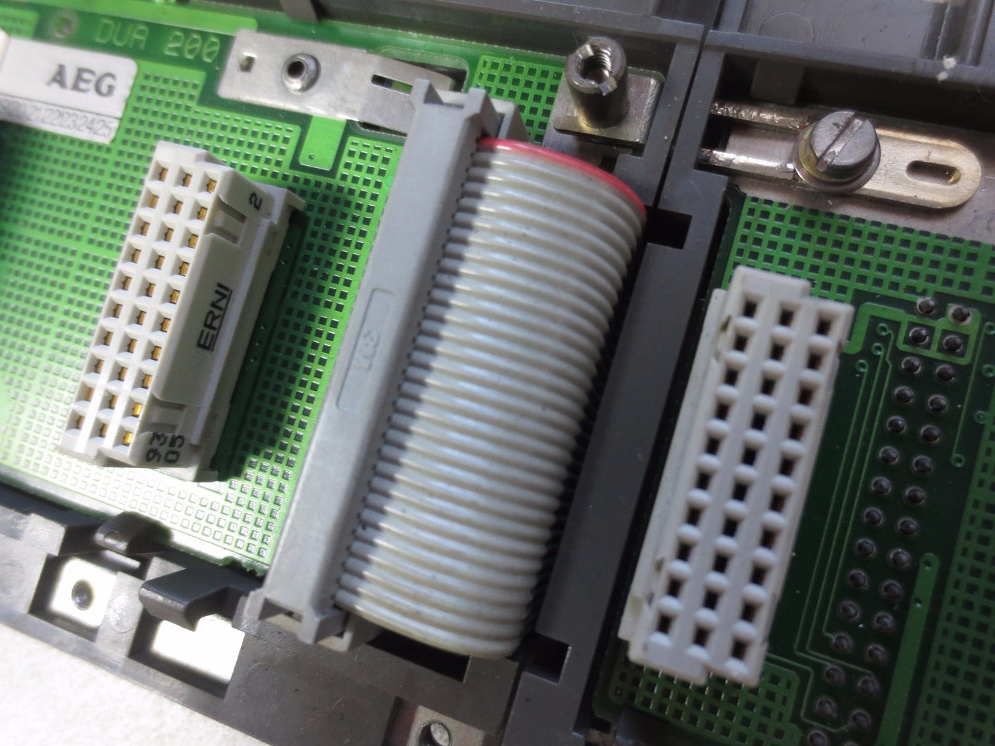 AEG SCHNEIDER MODICON DTA200 PRIMARY RACK & DTA201 SECONDARY SUBRACK7