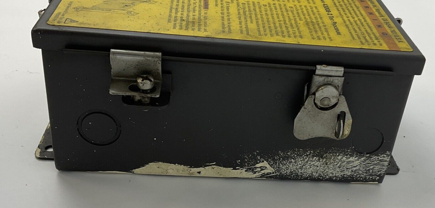 STI MS4300B-2 SAFETY SCREEN CONTROLLER 115VAC 50/60HZ2