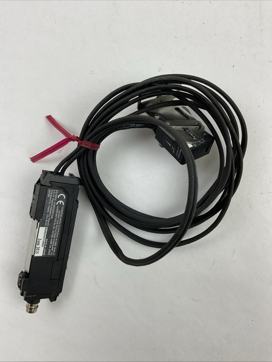 KEYENCE LV-N11CN 24VDC LV-NH37 SENSOR0
