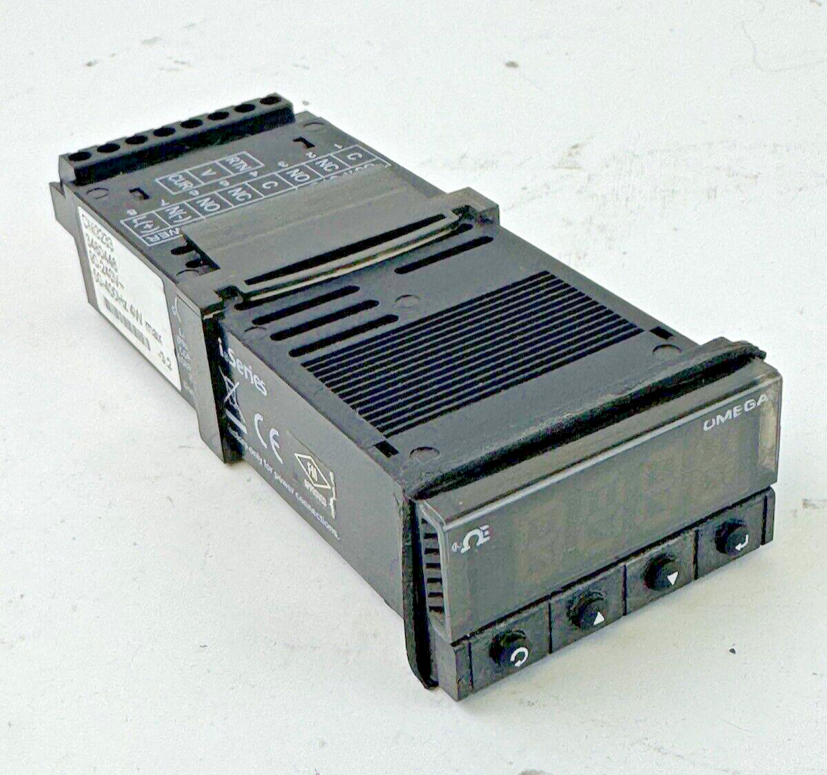OMEGA - CNi3233 - DIGITAL PROGRAMMABLE TEMPERATURE CONTROLLER - 90-240V/50-400Hz0