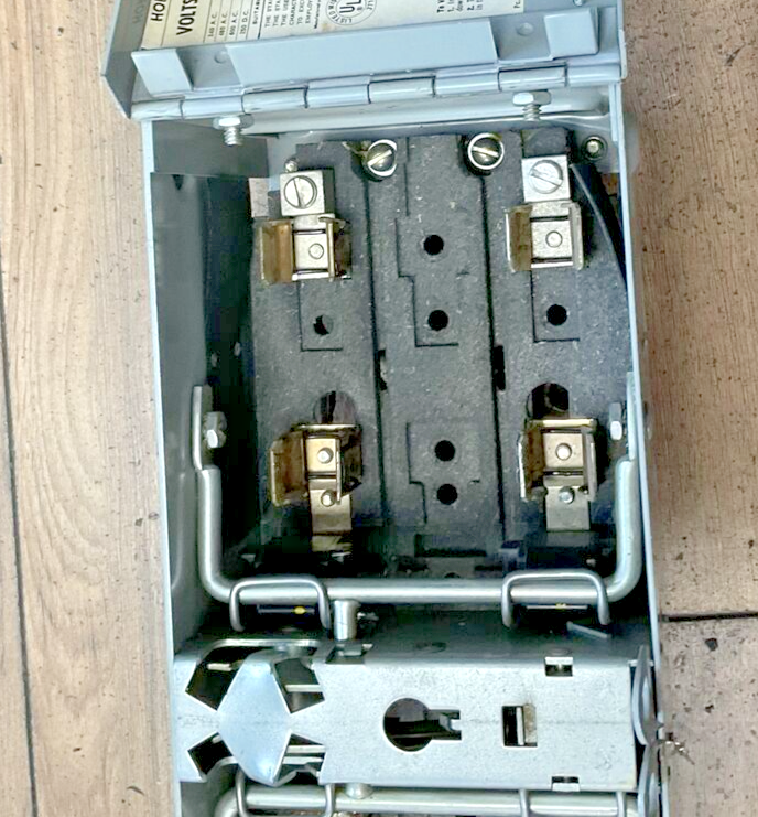 ITE V2B2222LR CLAMPOMATIC VACU-BREAK 60A 250V 2POLE 10HP***SEE DESCRIPTION***8