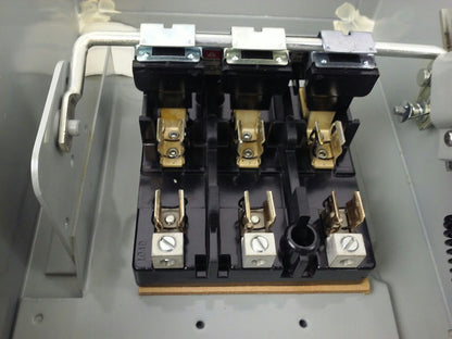 ITE F321H SER. A, 30A, 240V, 3PH, MAX H.P. 7.5, TYPE 12 ENCLOSURE, FUSIBLE, NEW4