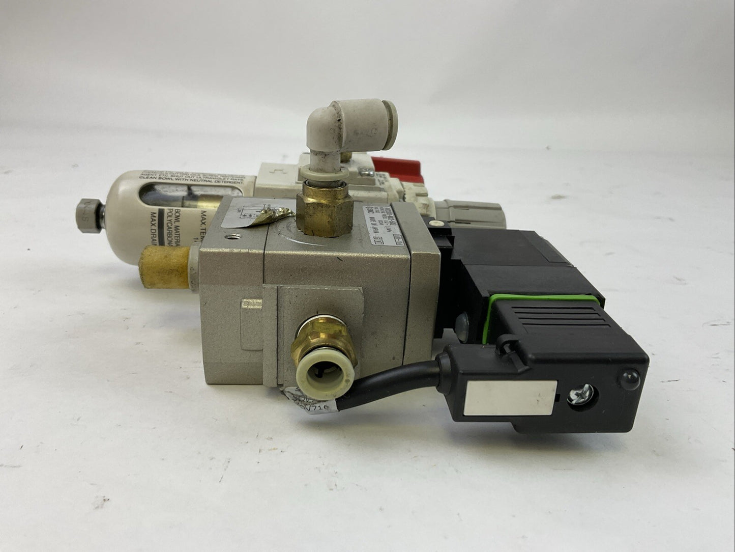 SMC AV2000-N02-5DZ VALVE 24V AW20-N02B-CZ-B VHS20-N02A-S-Z3