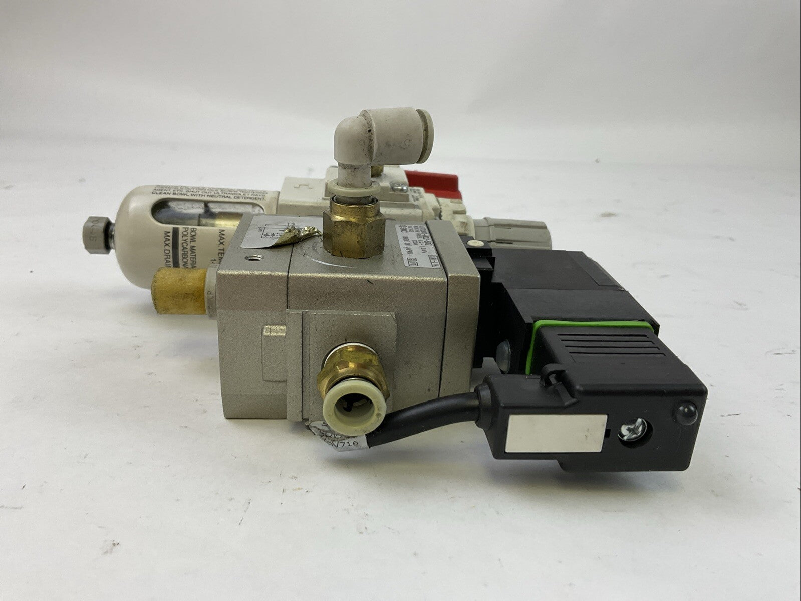 SMC AV2000-N02-5DZ VALVE 24V AW20-N02B-CZ-B VHS20-N02A-S-Z3