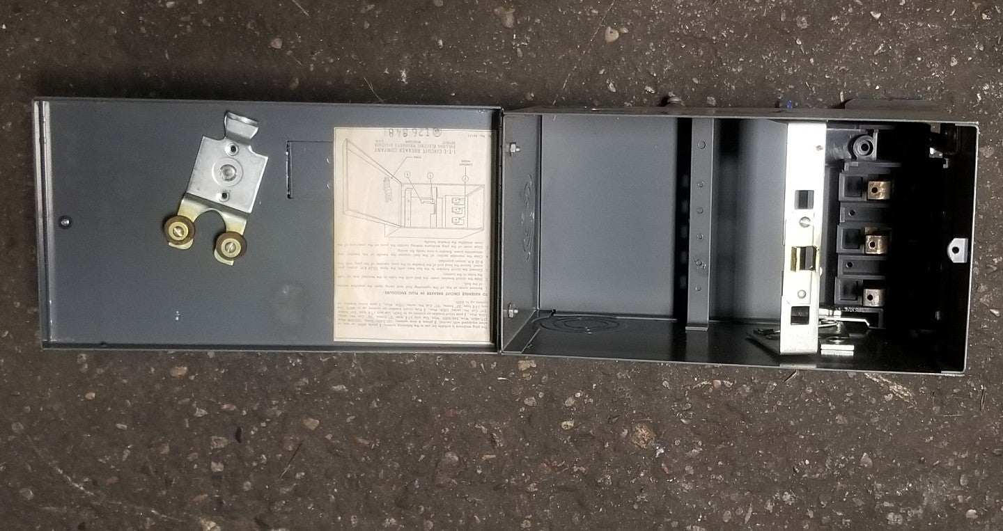 ITE SIEMENS XLEH XLEH3100 100 AMP 600V CIRCUIT BREAKER BUS PLUG ENCLOSURE ONLY2