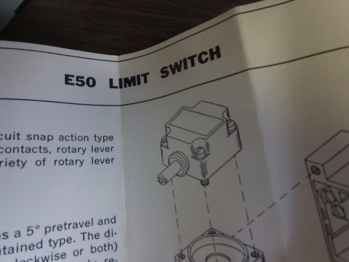 CUTLER-HAMMER E50SB LIMIT SWITCH BODY - 2 N.O., 2 N.C. 600VAC - NEW SURPLUS8
