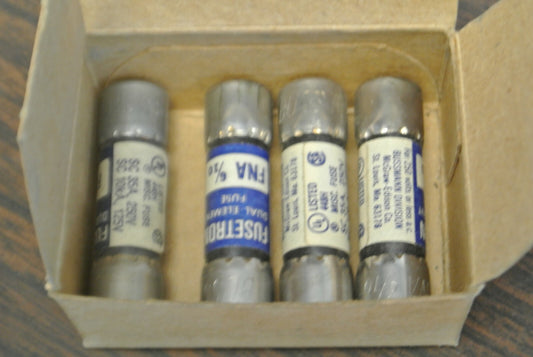 LOT of 4 / BUSS FNA6/10 FUSETRON FUSE / 6/10A / 250V / NEW SURPLUS / FNA-6/100