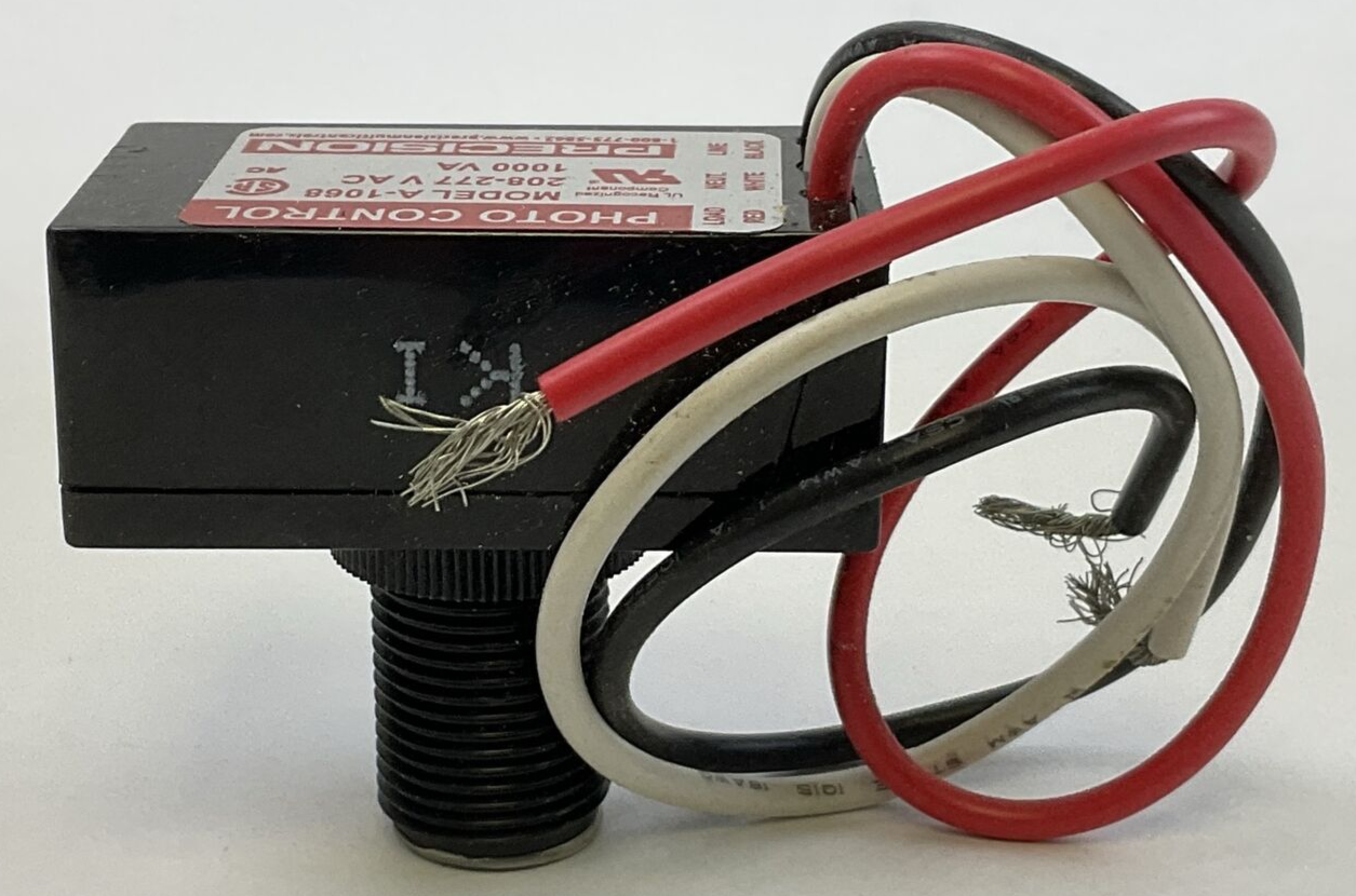 PRECISION MODEL A-1068 PHOTO CONTROL 208-277VAC 1000VA3