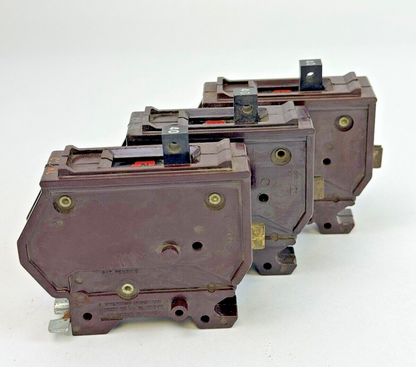WADSWORTH **LOT OF 3** A40 - CIRCUIT BREAKER - 1 POLE, 120/240 VAC, 40 A7