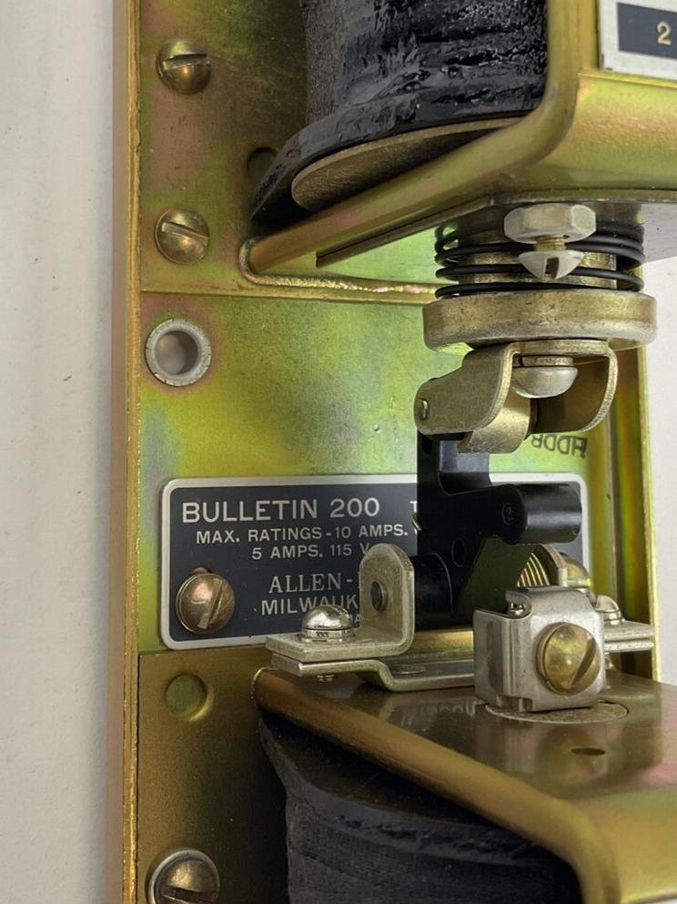 ALLEN BRADLEY  200-EXL640 DC CONTROL RELAY 10A 230V EXL6405