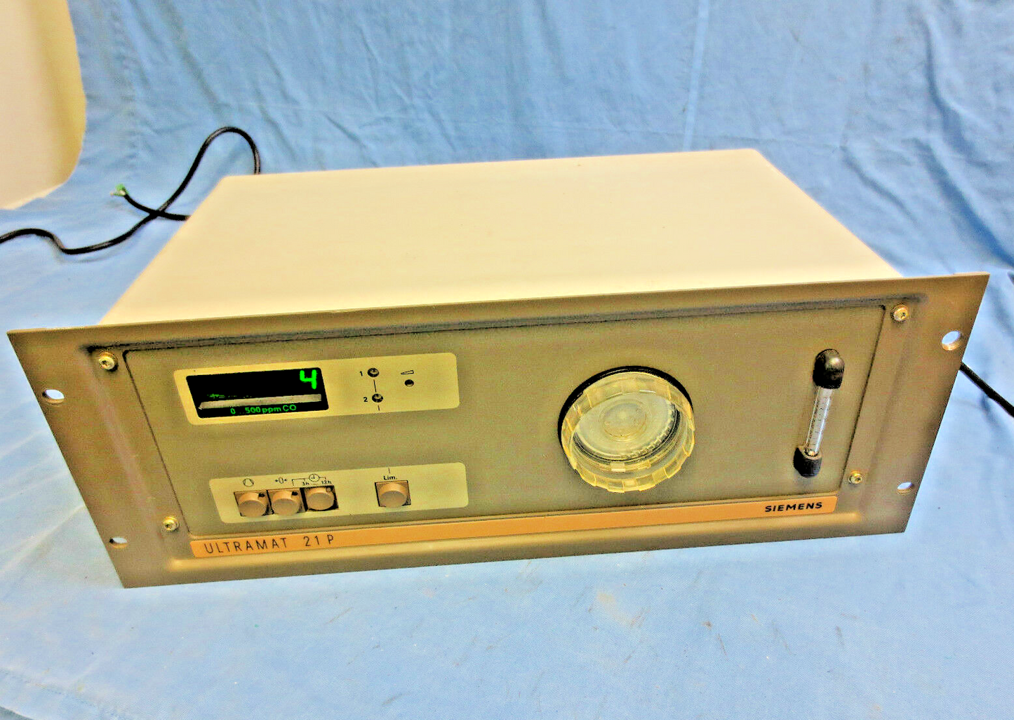 SIEMENS ULTRAMAT 21P - 7MB1122-1DA13-1BA1 - CO GAS ANALYZER - 120V , 60 HZ1