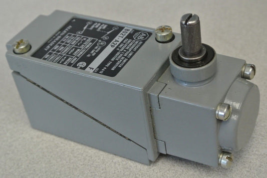 ALLEN-BRADLEY 802T-A2P Ser. F / OILTIGHT PLUG-IN LIMIT SWITCH / NEW SURPLUS0