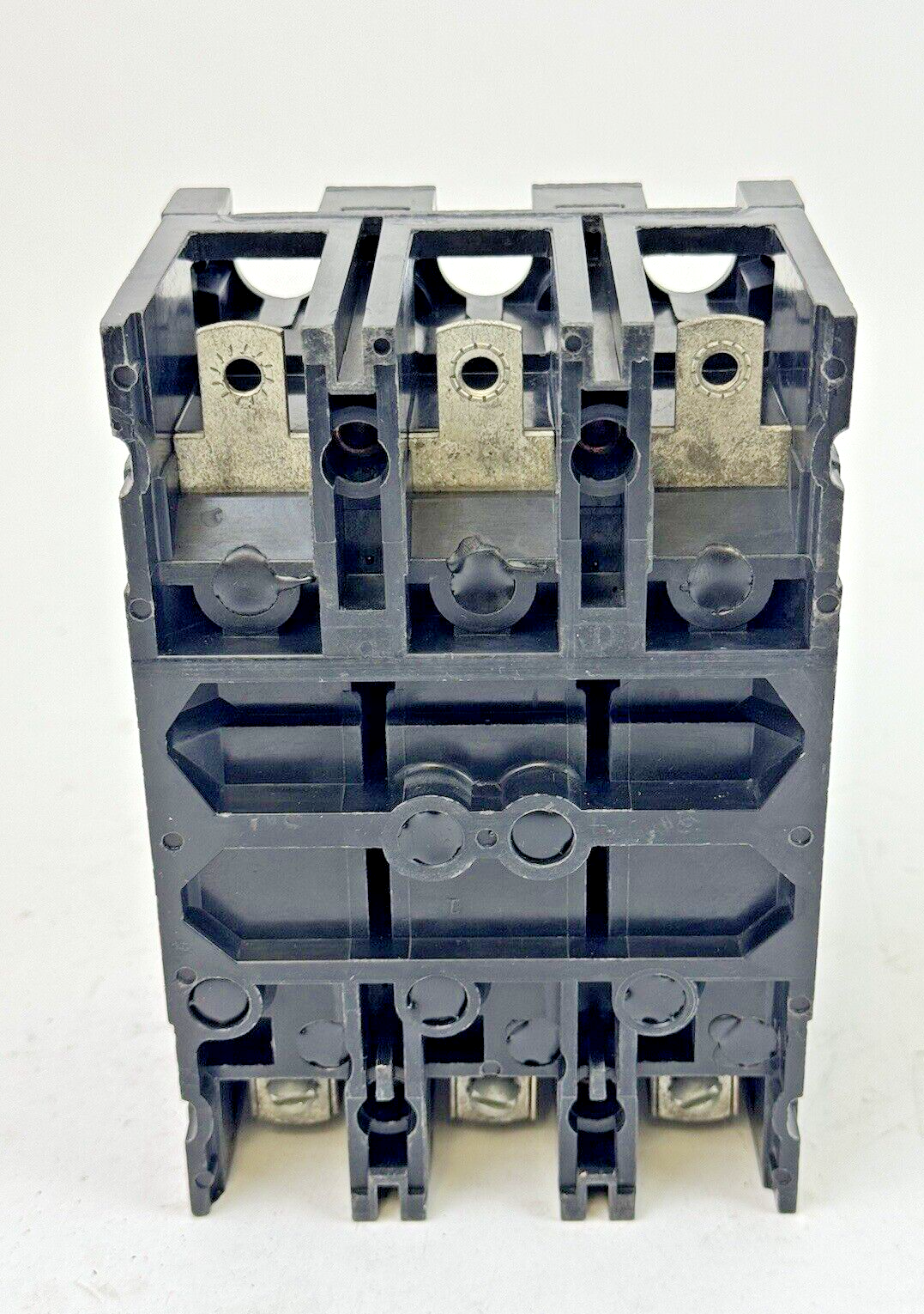 CUTLER-HAMMER / EATON - EC3040 - CIRCUIT BREAKER - 40A/ 240 VAC/ 3 POLE5