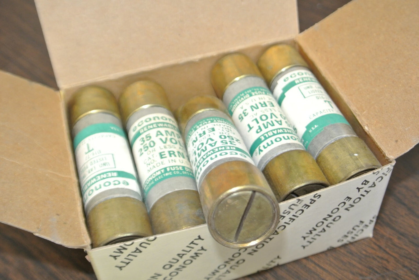 BOX of 10 / ECONOMY/ FPE / ERN35 RENEWABLE FUSE / 35A / 250V / NEW SURPLUS0