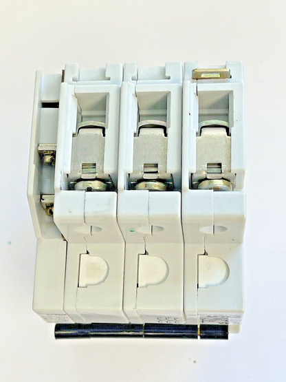 FUJI - CP6 3DU8 -8A MANUAL MOTOR CONTROLLER - 480/277 VAC & CP6 H1U AUX CONTACT8