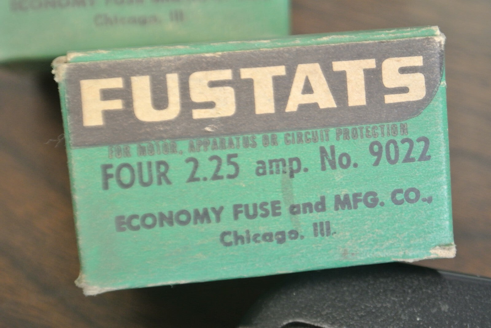BOX of 4 / ECONOMY FUSE 9022 / 2.25 AMP / NEW SURPLUS4