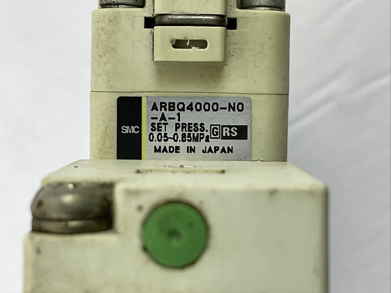 SMC SOLENOID VALVE VQ4400-5 ARBQ4000-N0 VQ 40002