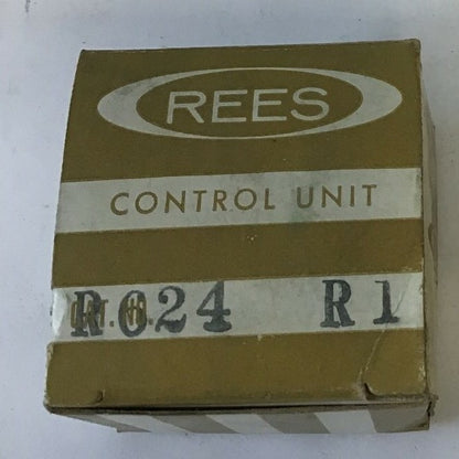  REES R264 R1 RUBBER PUSH BUTTON BOOT/COVER****LOTOF5****2