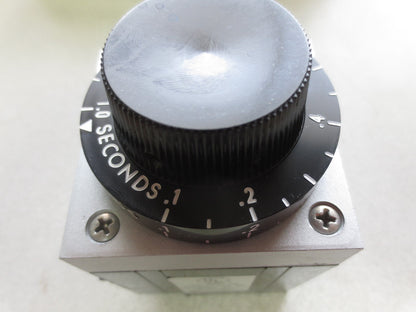 AGASTAT / TE CONNECTIVITY 7022SA ELECTROPNEUMATIC TIMING RELAY .1 to 1 SECOND 4