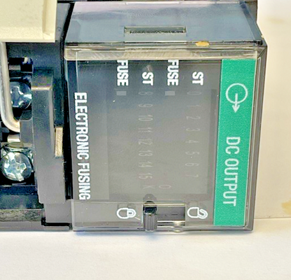 ALLEN BRADLEY 1756-OB16E D/O MODULE 16 POINT FW:3.004 SER.A4