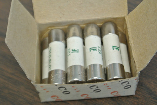 LOT of 9 / LITTELFUSE 5235AB SLO-BLO FUSE / 12A / 125V / NEW SURPLUS0