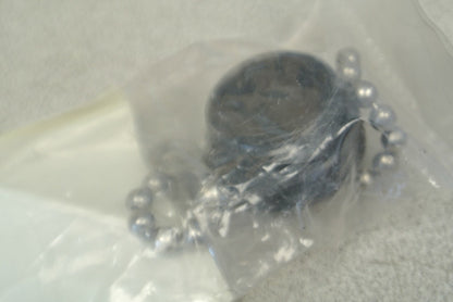 MOLEX 0846470010 (2) & 0846470011 (2) CONNECTOR DUST COVERS / NEW SURPLUS5