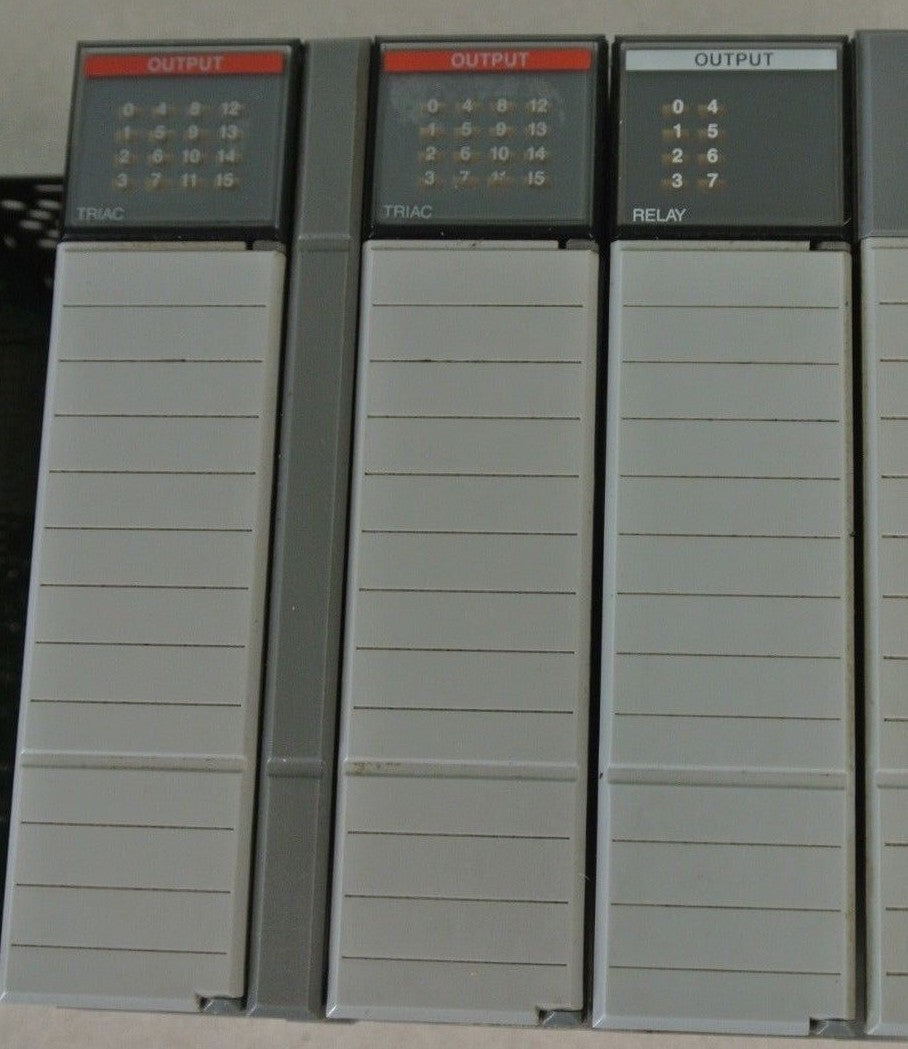 ALLEN-BRADLEY 1746-P2 + 1746-OW8 + 1746-OA16 (2) + 1746-IA16 (3) + 1746-A10 + 8