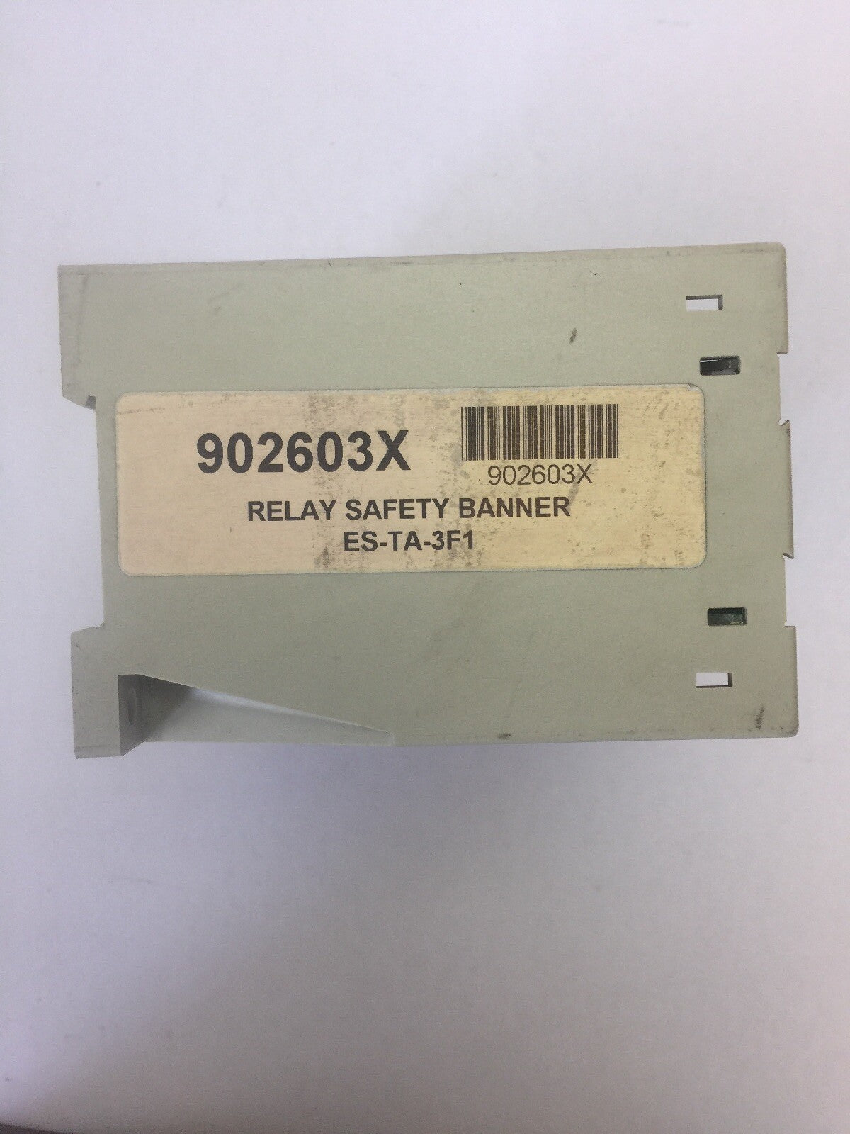 BANNER ES-TA-3F1 SAFETY RELAY 24VDC 450mA1
