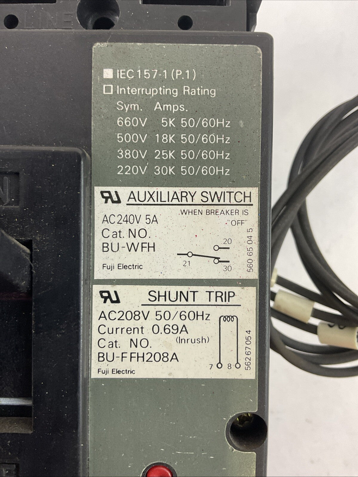 FUJI BU-ESB3015 CIRCUIT BREAKER 15A 600VAC 3P BU-WFH AUXILIARY SWITCH BU-FFH208A2