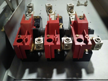 POWERMASTER EATON H364NFK, SAFETY SWITCH, 200A, 600V/250DC, 3P, 150 H.P., USED6