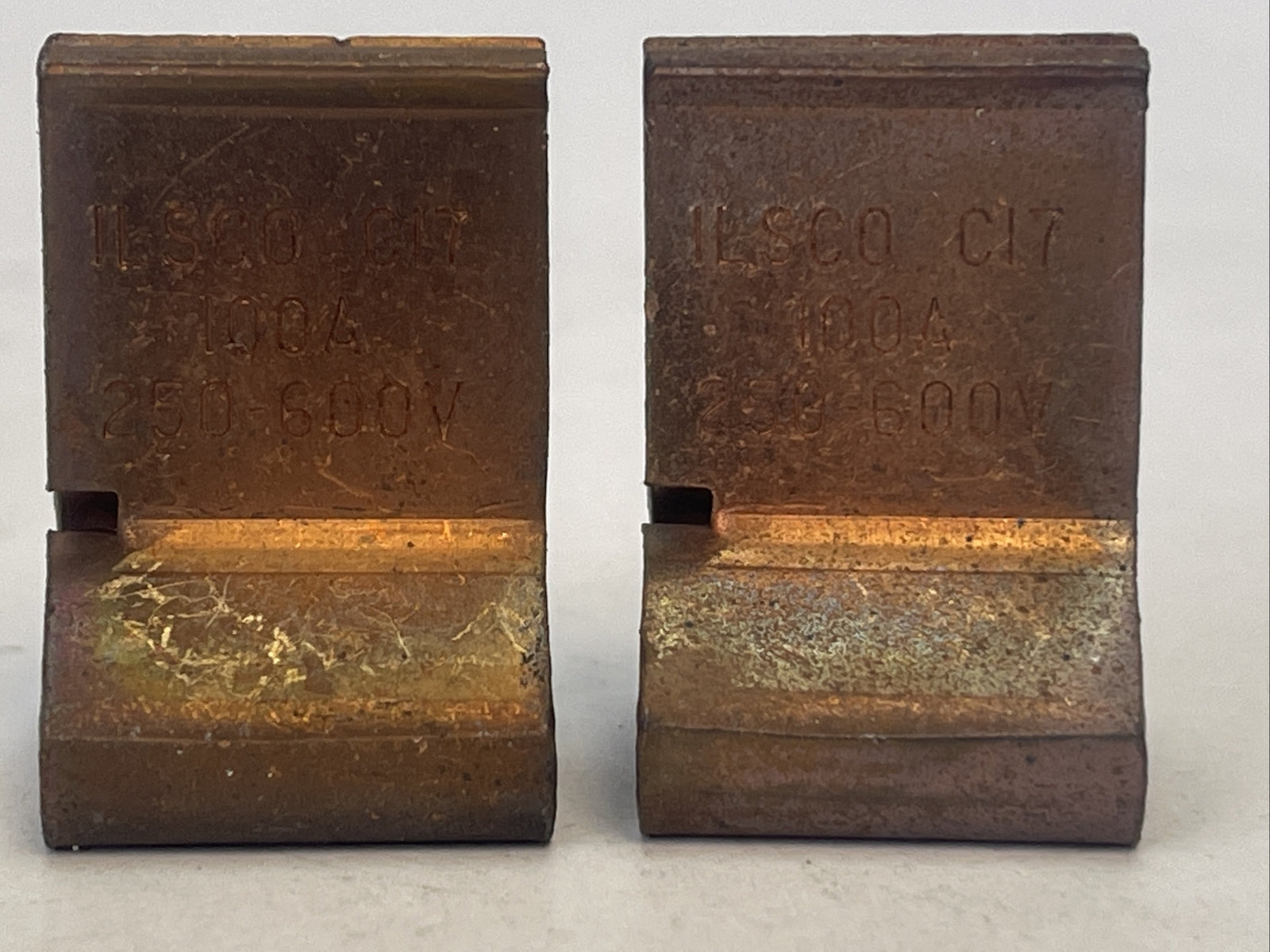 ILSCO C17 100A 250-600V FUSE CLIP (LOT OF 2)0