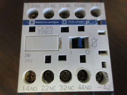 TELEMECANIQUE CA3KN22BD3 CONTACTOR 24V 10A 690V3