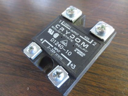 CRYDOM D1240-10 SOLID STATE RELAY - input 3-32V, output 120V. 40A0