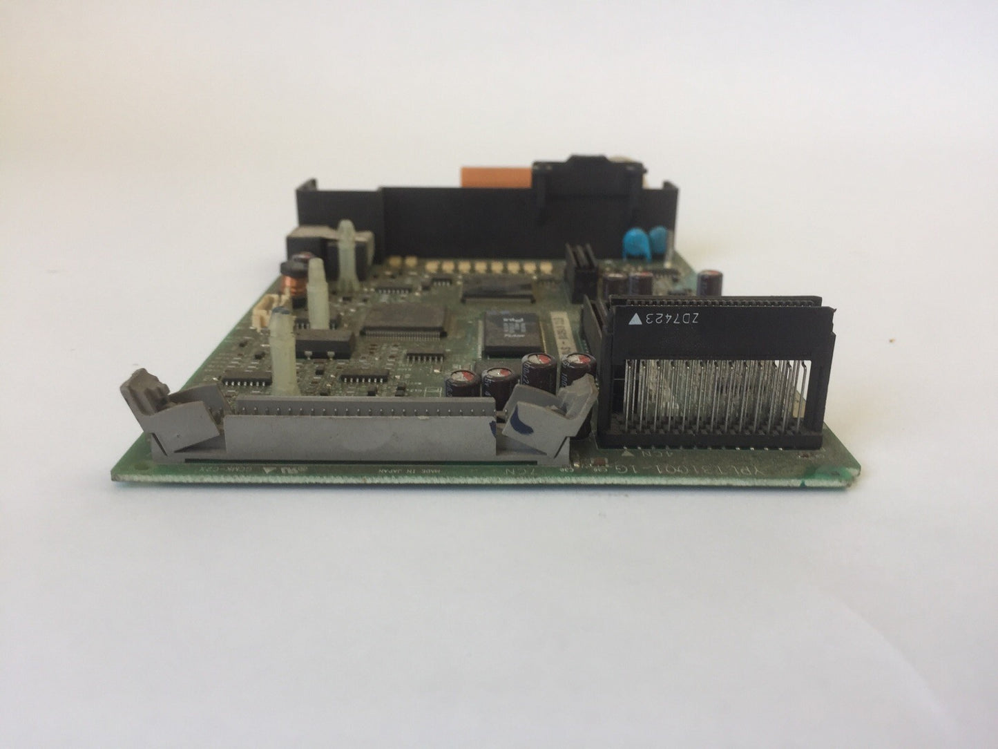 YASKAWA YPLT31001-1G PC DRIVE BOARD 001-0090-00 100-0090-01 VG5 120V I/F8