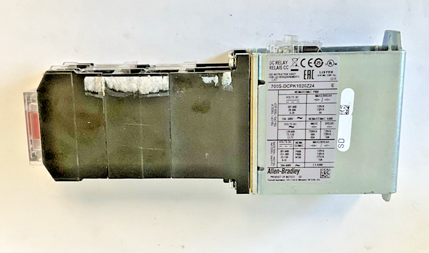 ALLEN BRADLEY 700S-DCPK1020Z24 SAFETY RELAY SER.E 600VAC3