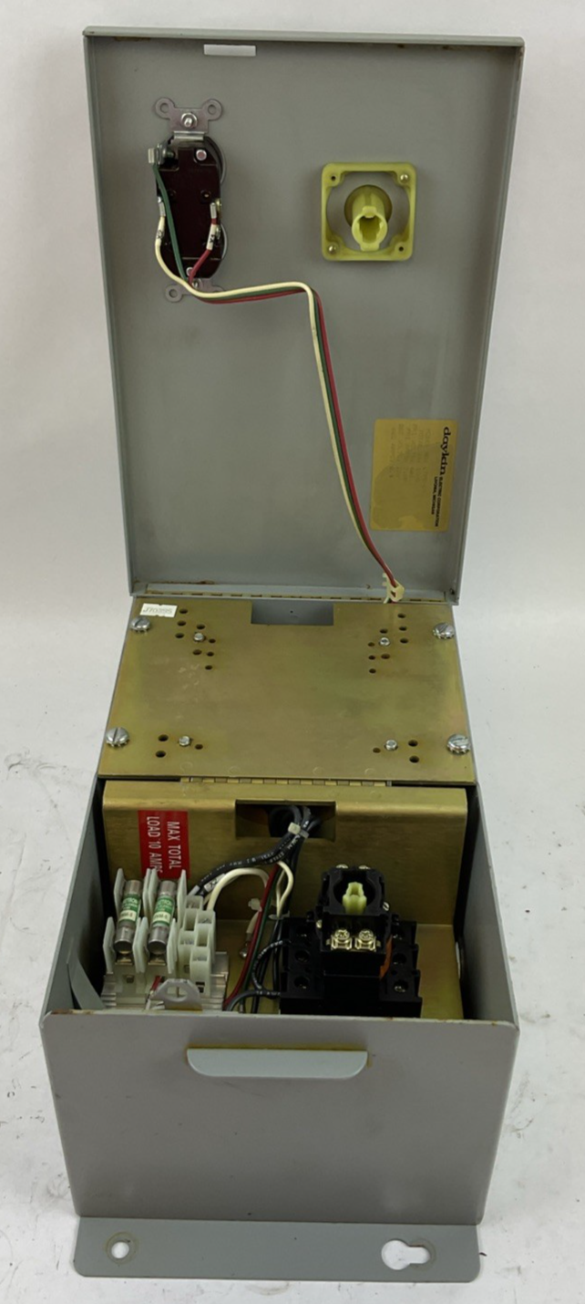 DAYKIN LTFS-05 1000VA PRI VOLTS 480 PRI AMPS 2.08 SEC VOLTS 120 SEC AMPS 8.48