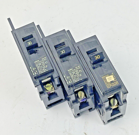 ITE *LOT OF 3* - BQ1B030 - CIRCUIT BREAKERS - 1 POLE, 30A, 240 VAC, 60Hz TYPE BQ0