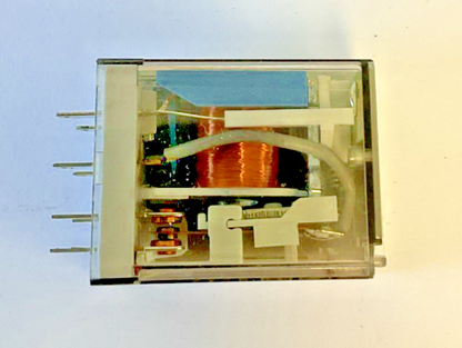 ALLEN BRADLEY 700-HC22Z24-4 W/ 700-HC22Z24 RELAY 24VDC 10A SER.A  ***LOTOF5***4