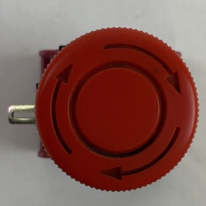 IDEC HW1B-V3F02-R TWIST LOCK PUSH BUTTON1