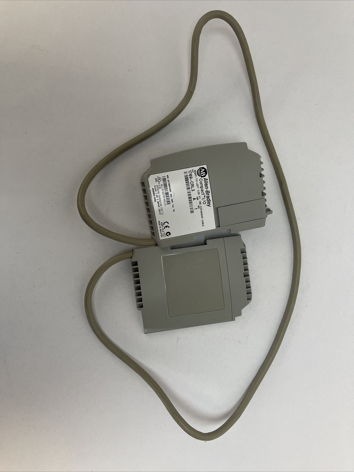 ALLEN BRADLEY 1769-CRL3 COMPACT I/O SER A REV 1 RIGHT-TO-LEFT 3.28FT EXPANSION0
