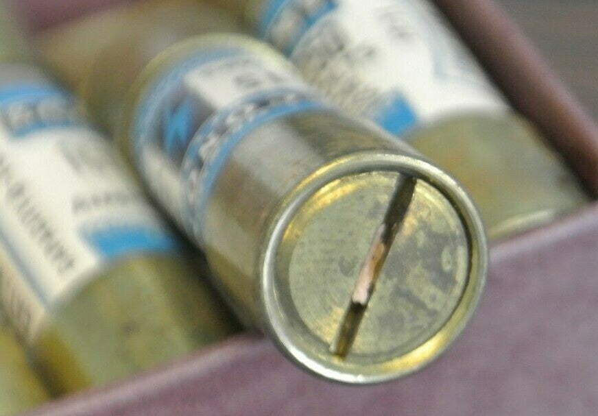 ECONOMY F-1525 RENEWABLE FUSE / 15A / 250V / NEW SURPLUS / EACH3